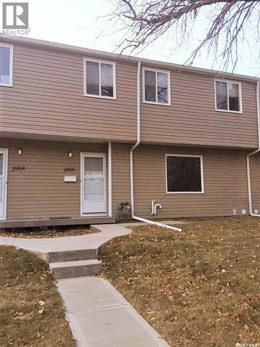 3906 Castle Road, Regina, SK - Outdoor With Exterior