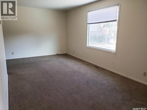 3906 Castle Road, Regina, SK - Indoor Photo Showing Other Room