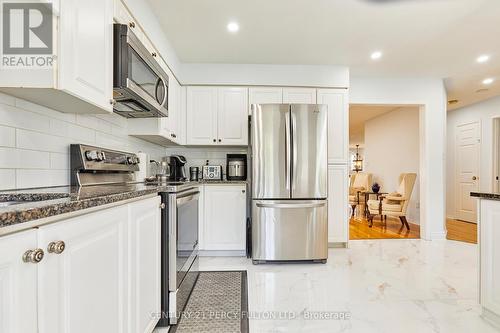 483 Ormond Drive, Oshawa, ON - Indoor Photo Showing Kitchen