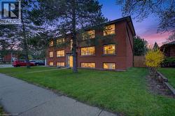 72 HOFFMAN Street  Kitchener, ON N2M 3M9