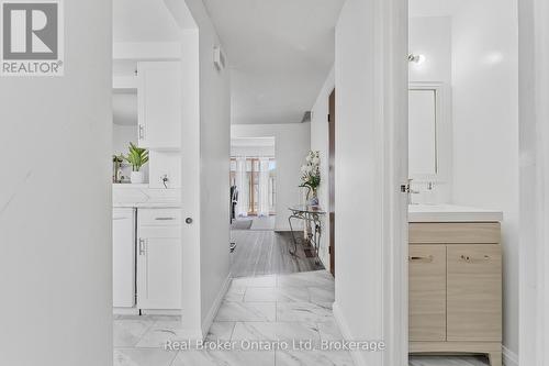 8 - 5982 Dunn Street, Niagara Falls (Arad/Fallsview), ON - Indoor Photo Showing Other Room