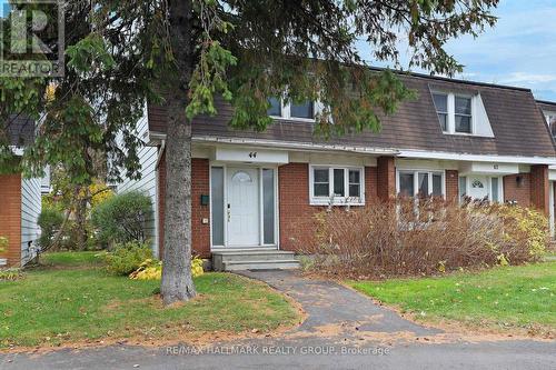 44 - 920 DYNES ROAD  Ottawa, ON K2C 0G8