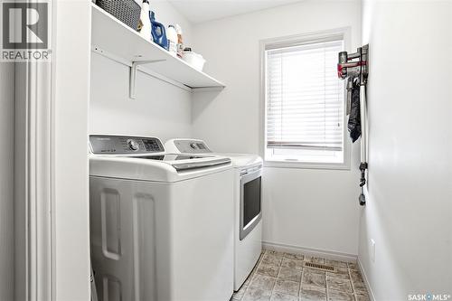 2839 Sunninghill Crescent, Regina, SK - Indoor Photo Showing Laundry Room