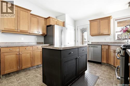 2839 Sunninghill Crescent, Regina, SK - Indoor Photo Showing Kitchen