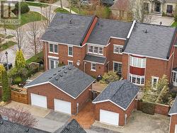 Laneway Garage and extra parking - 