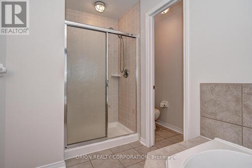 48 Apple Ridge Drive, Kitchener, ON - Indoor Photo Showing Bathroom