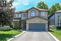 25 SOUTHWOOD Crescent  Caledonia, ON N3W 0A6