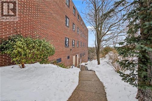63 Conroy Crescent Unit# 52, Guelph, ON - Outdoor