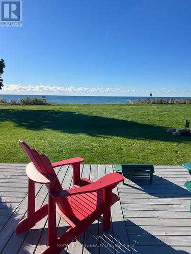 43 BLUFFS ROAD  Clarington, ON L1B 1A4