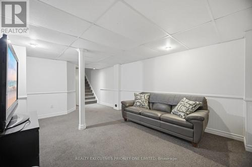 24 Archbury Circle, Caledon, ON - Indoor