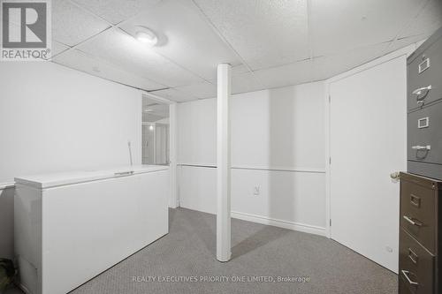 24 Archbury Circle, Caledon, ON - Indoor Photo Showing Other Room