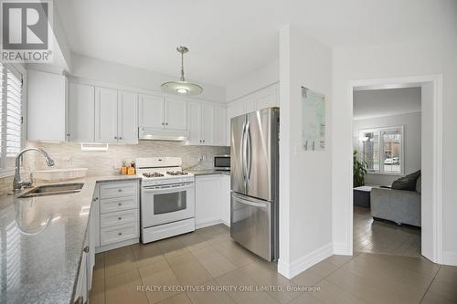 24 Archbury Circle, Caledon, ON - Indoor Photo Showing Kitchen With Double Sink