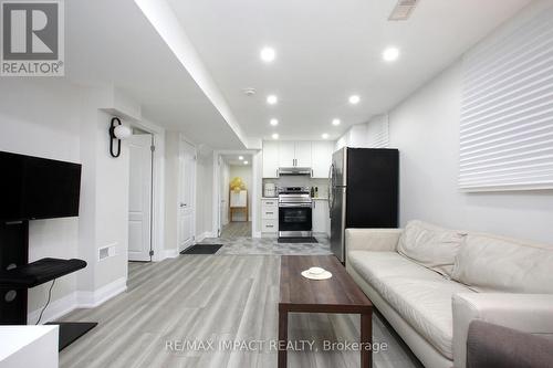 7303 Lantern Fly Hollow, Mississauga, ON - Indoor Photo Showing Living Room With Fireplace