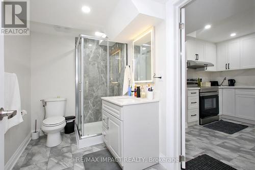 7303 Lantern Fly Hollow, Mississauga, ON - Indoor Photo Showing Bathroom
