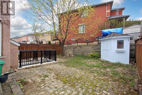 7303 Lantern Fly Hollow, Mississauga, ON - Outdoor