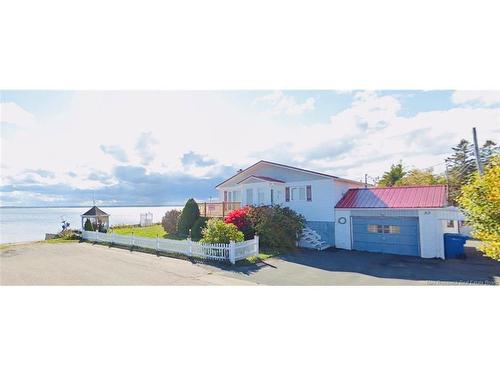 52 Blanchard St, Maisonnette, NB 