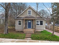 85 Rockland Moncton, NB E1A 3T4