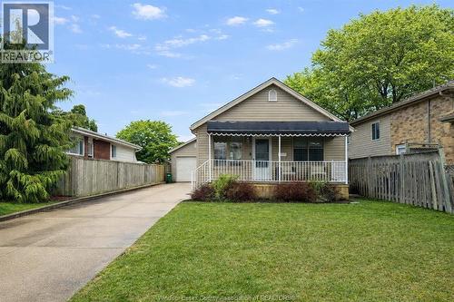 2579 LLOYD GEORGE BOULEVARD  Windsor, ON N8T 2T3