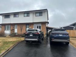 568 McGill Crscent Thunder Bay, ON P7C 5B1