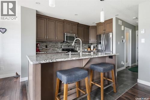 4009 Alton Crescent, Regina, SK - Indoor Photo Showing Kitchen With Upgraded Kitchen
