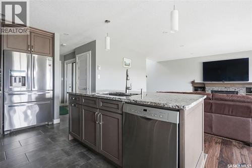 4009 Alton Crescent, Regina, SK - Indoor Photo Showing Kitchen