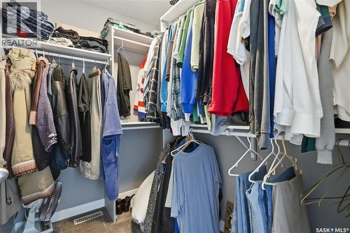 4009 Alton Crescent, Regina, SK - Indoor With Storage