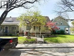 1921 DACOTAH DRIVE Windsor, ON N8Y 1S7