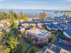 421-1175 Resort Dr Parksville, BC V9P 2E3