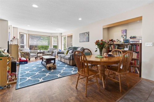 1270 Noel Ave, Comox, BC 