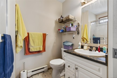 1270 Noel Ave, Comox, BC 