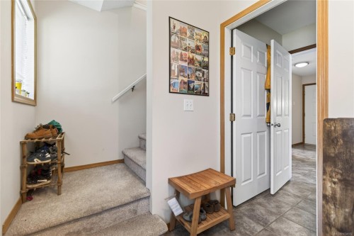 1270 Noel Ave, Comox, BC 