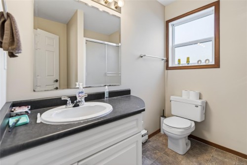 1270 Noel Ave, Comox, BC 