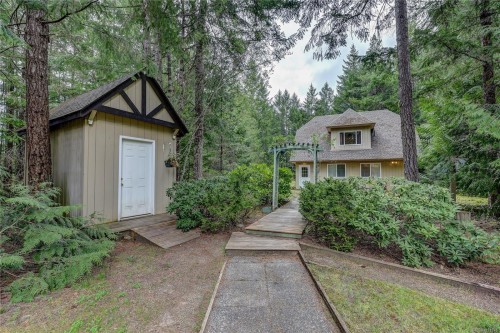 1377 Meadowood Way, Qualicum Beach, BC 
