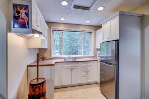 1377 Meadowood Way, Qualicum Beach, BC 