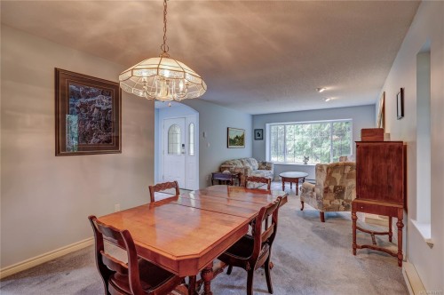 1377 Meadowood Way, Qualicum Beach, BC 