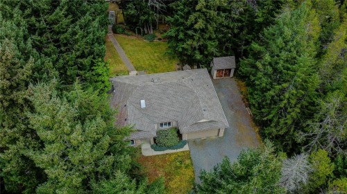 1377 Meadowood Way, Qualicum Beach, BC 