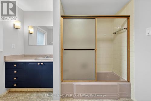 1795 Devlin Crescent, Ottawa, ON - Indoor Photo Showing Bathroom