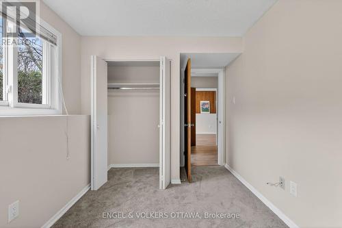 1795 Devlin Crescent, Ottawa, ON - Indoor