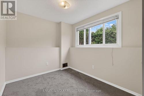 1795 Devlin Crescent, Ottawa, ON - Indoor Photo Showing Other Room