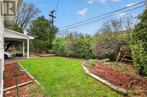 1795 Devlin Crescent, Ottawa, ON - Outdoor