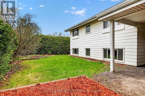 1795 Devlin Crescent, Ottawa, ON - Outdoor