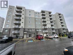 1675 BANWELL Unit# 305 Windsor, ON N8P 1P4