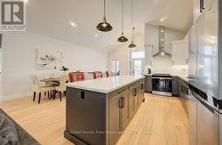 Kitchen and dinin - 