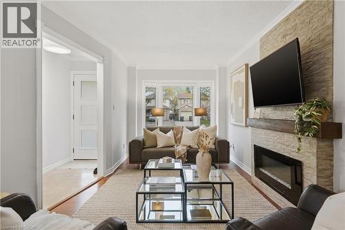 3102 Cantelon Crescent, Mississauga, ON - Indoor Photo Showing Living Room With Fireplace