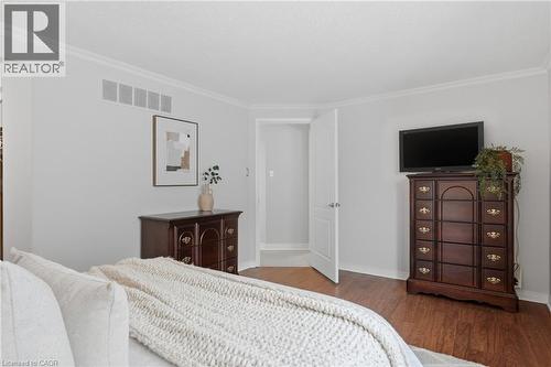3102 Cantelon Crescent, Mississauga, ON - Indoor Photo Showing Bedroom