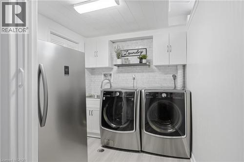 3102 Cantelon Crescent, Mississauga, ON - Indoor Photo Showing Laundry Room