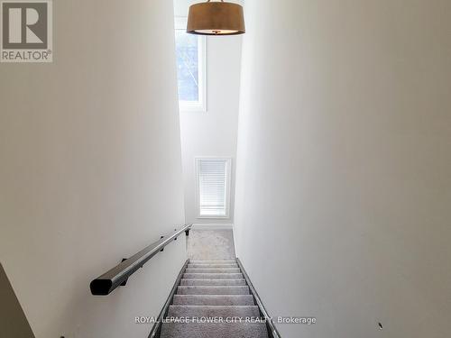 13 Grafton Avenue, Hamilton, ON - Indoor Photo Showing Other Room