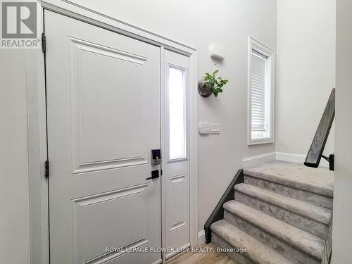 13 Grafton Avenue, Hamilton, ON - Indoor Photo Showing Other Room