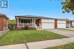 5 WESTWYND COURT Toronto, ON M9R 2M1