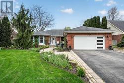 33 COLONEL BUTLER CRESCENT Niagara-On-The-Lake (Town), ON L0S 1J0